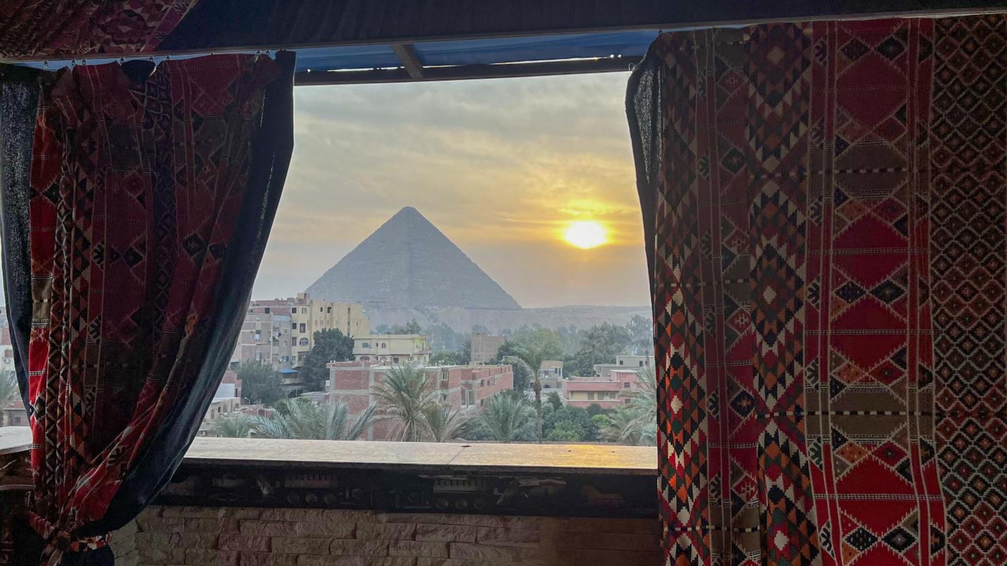 Couette-café Master Pyramids *