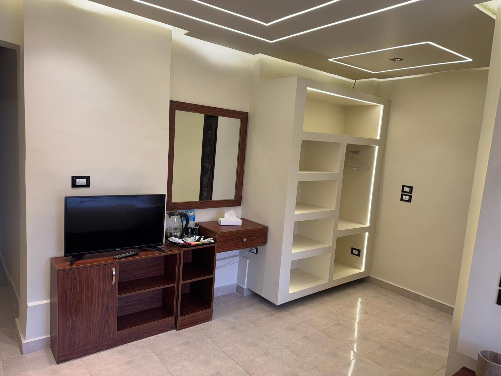 Master Pyramids Couette-café Al Kawm al Akhdar